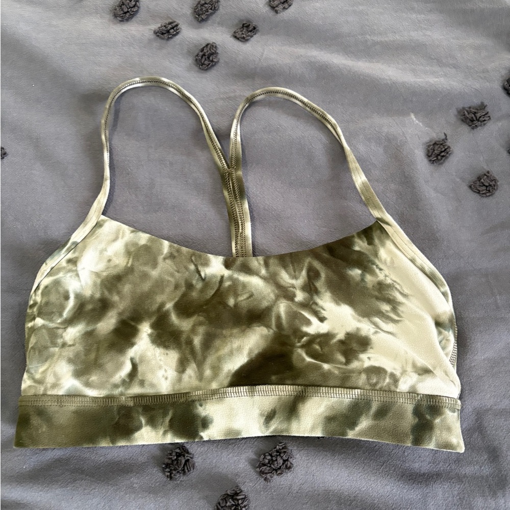 Lululemon sports bra